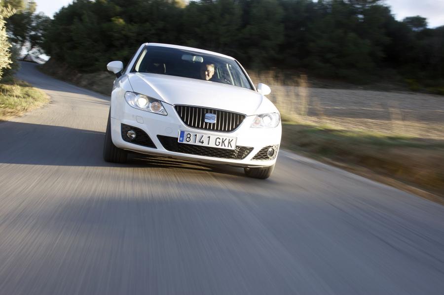  Seat Exeo 2009 года  (фото 149 из 180)